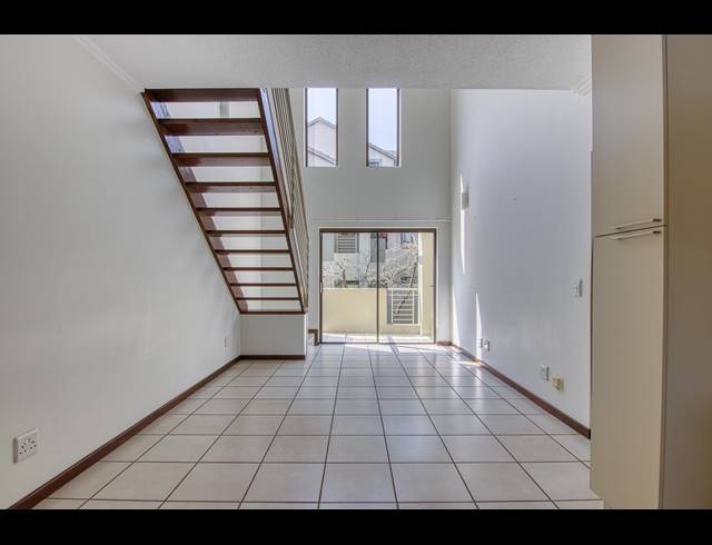 1 BEDROOM APARTMENT FOR SALE IN BRYANSTON